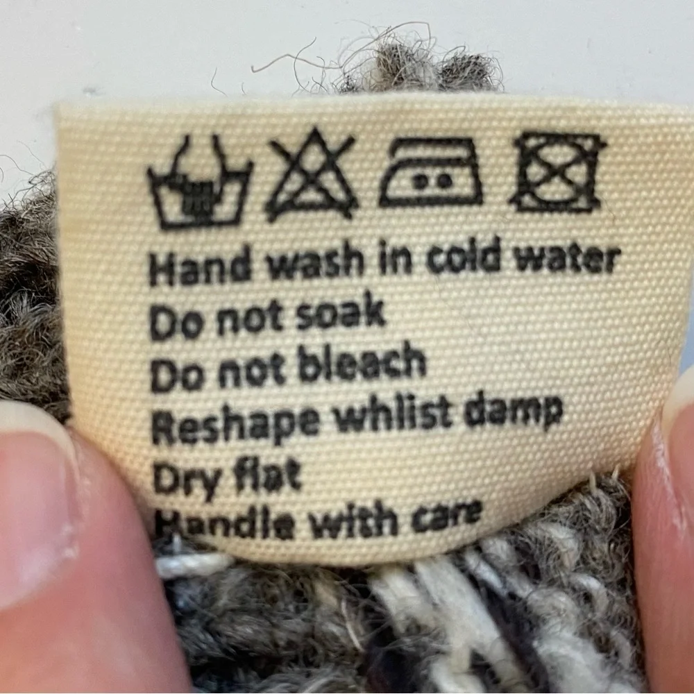 Ten Thousand Villages Silly Sock Monster Puppet Wool Handmade Nepal Toy Kids NWT - Picture 8 of 8